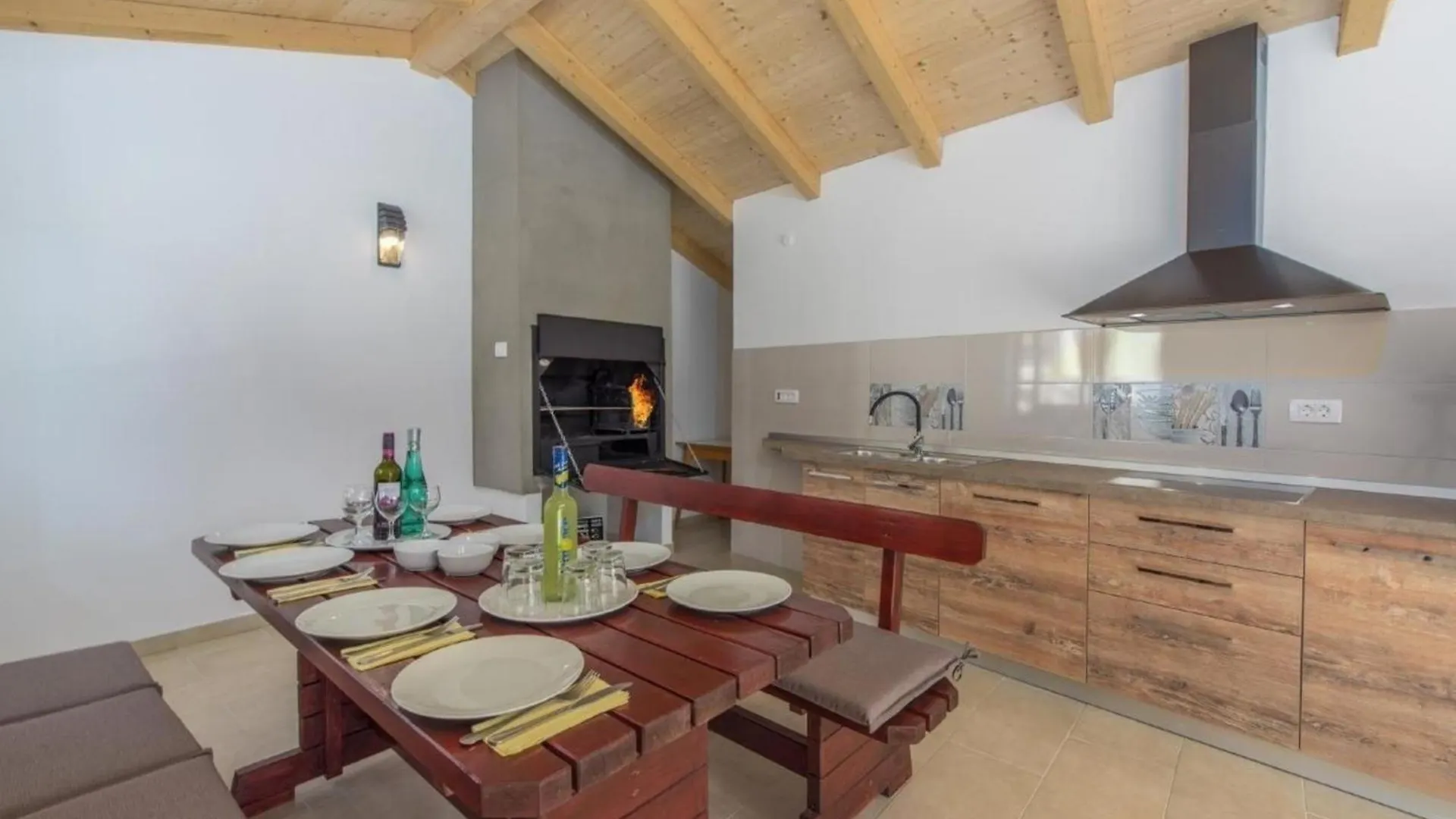 Apartment Wohnung In Pjescana Uvala Mit Grosser Terrasse Pula