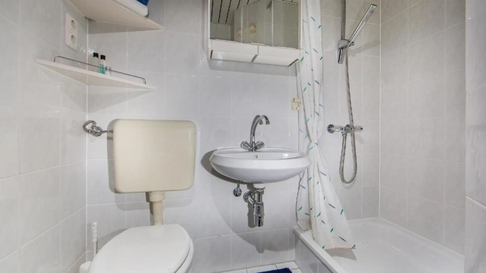 Wohnung In Pjescana Uvala Mit Grosser Terrasse 普拉